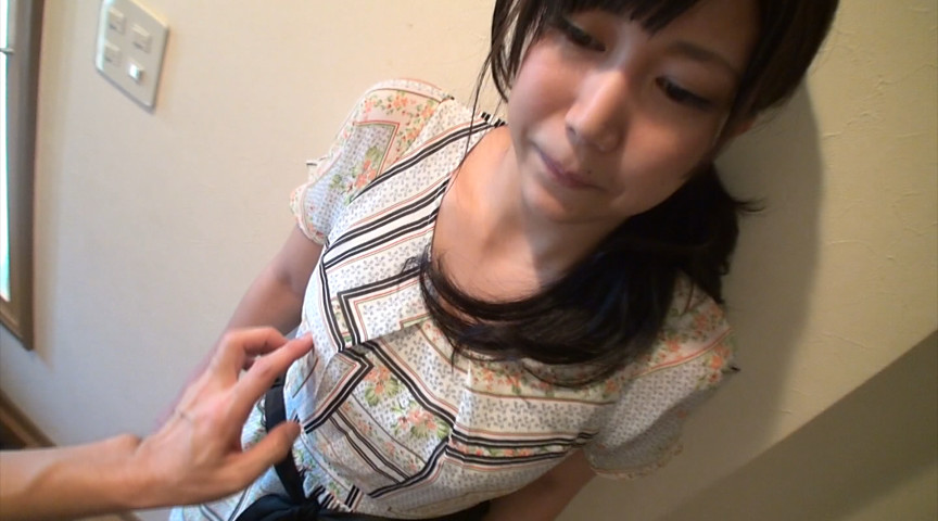 子供と旦那が帰宅するまで1時間「赤ちゃんできてもいい...もっともっと奥で下さい」自宅で足を絡めて何度も求める「中出し7発」でやっとママは満足2 001