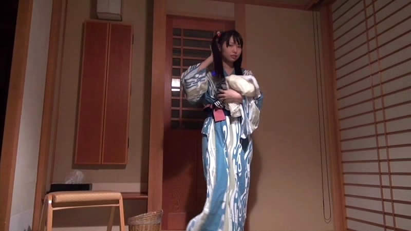 親には内緒の妹近親相姦旅行 みなみ1○才 009