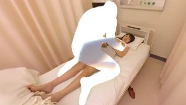 巨乳を揉んで楽しむ