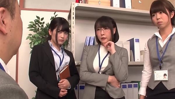 サイテーと非難されまくる支店長