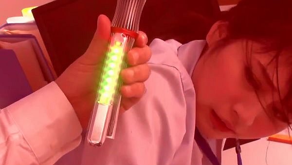 記憶消去デバイス作動！