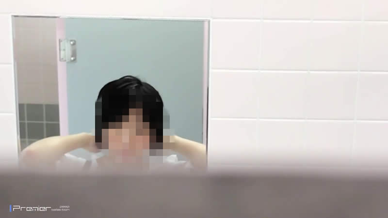 araki（あらき）さんの和式トイレ盗撮 2