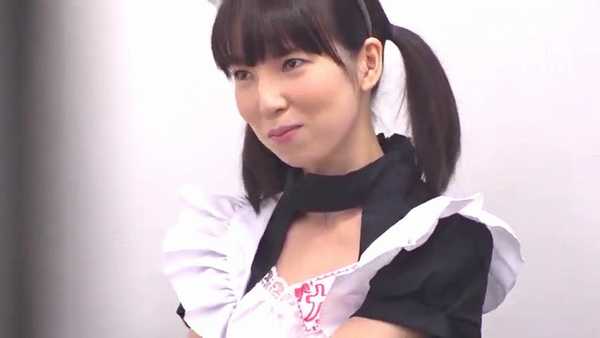 媚薬を盛られてしまった清楚系メイド 佐々木美南 水川えみる