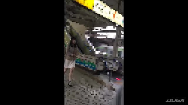 歩いてるJDちゃん