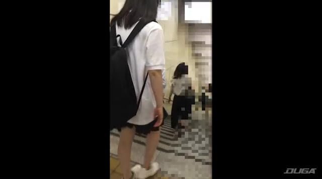 【痴漢記録日記 vol.7】ダボッとしたポロシャツに制服スカートのJK