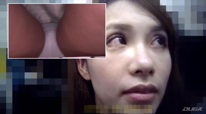 正面からと下からとの2台のカメラアングル