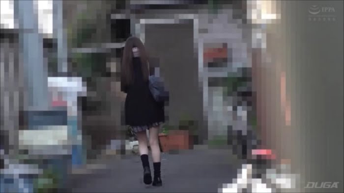《お気に入り娘》【電車チカン】【自宅盗撮】【睡眠姦】色白で小さな妖精 純白P #7-005