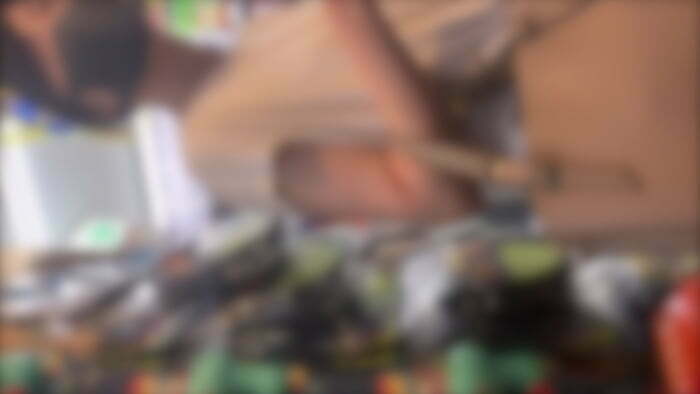 【おっぱい痴漢】透明感溢れる薄着の美女のおっぱいを触りまくりでイキそうwww-00001