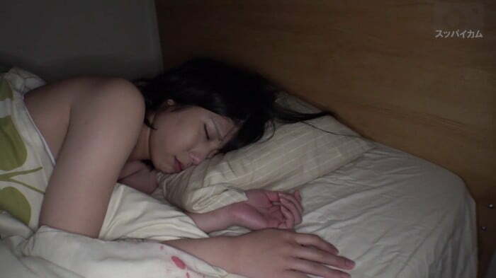 【家庭内みんかん】Fカップ黒髪マジメ姉の部屋で・髪の毛擦り付け・緊張感MAX逆69-001