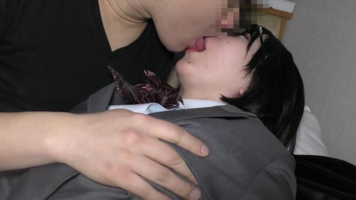 【イタズラ】マン貫初のJK撮影!塾帰りの名門校メガネ巨乳制服女子/ヘンタイ塾講師のナマ挿入激ピスで白目半失神【高画質】-002