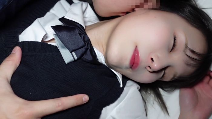 【こ●す※イタズラ】ヨダレ白目ケイレン！入学から3年で全身性感帯にされた卒業制服女子／ヤリチン家庭教師が卒業式当日に生ハメ性教育-002