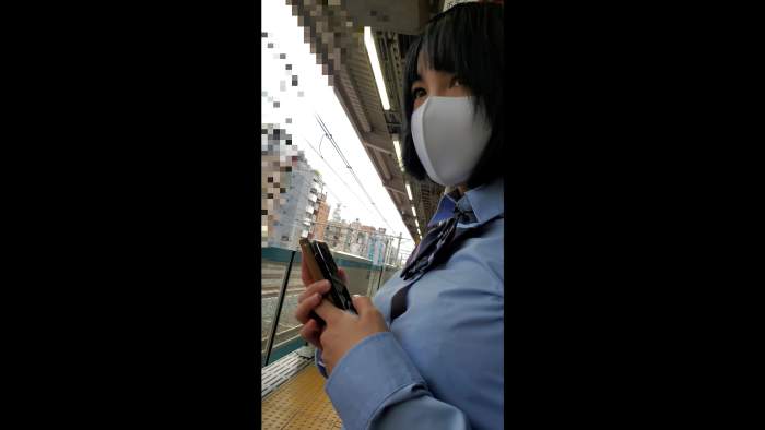 【乗車記録29】優等生系女子校生に集団痴かん!ローター登場に顔つきが変わる…-002