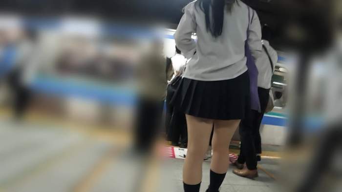 痴かん狂信者 #54【★4】長身ミニスカギャルの紫テカリP越しにムチ尻揉みしだき→指入れ-002