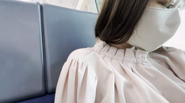 電車お触り27 生マンだけは守りきった超美女!しかしおっぱいをたっぷり揉まれまくり……-001