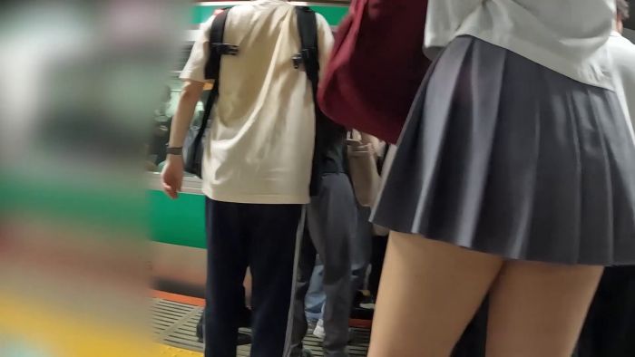 痴かん狂信者 #69【★4】セーラー服娘のムッチリお尻に我慢汁が滲んだチンを押しつけ&鷲掴み揉み-002