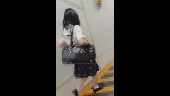 窃触記録映像72-010