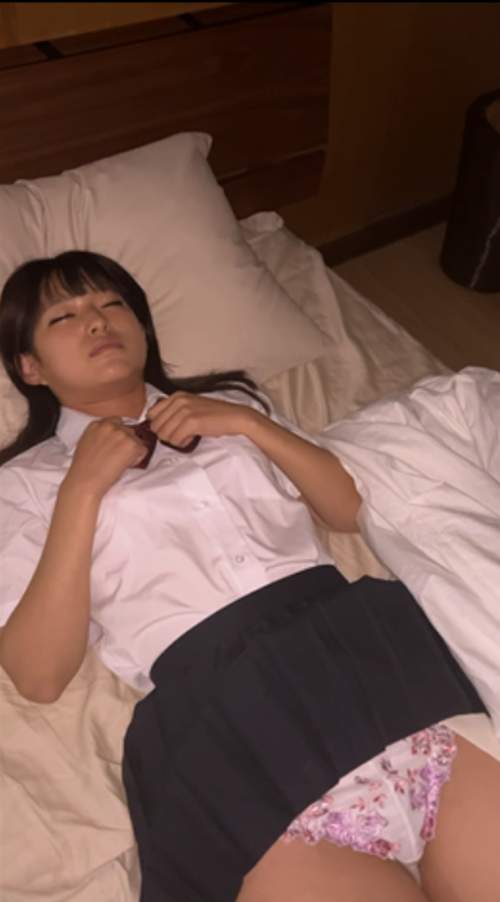 家庭内昏●姦 ギャルJK③娘 夜7時頃・制服のまま・パパの教育的中出し・おっぱいぶっかけ-001