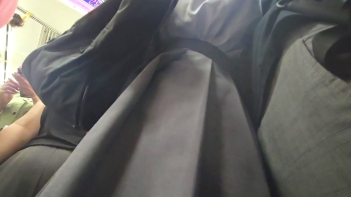 痴かん狂信者 #72【★4】神の美脚を持つミニスカ娘を同業者と挟み撃ち痴かん!サンドイッチ押し付け状態でも無抵抗なタゲ-006