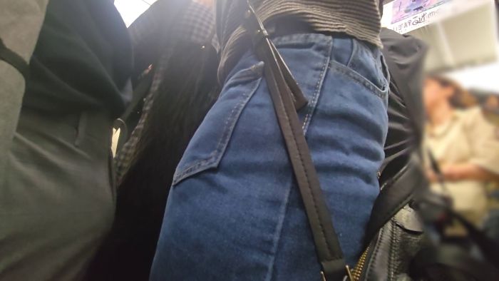 痴かん狂信者 #76【★4】超絶モデル体型のギャル、タイトミニスカ越しのむっちりお尻に固くなったモノを突く&擦り付け-004