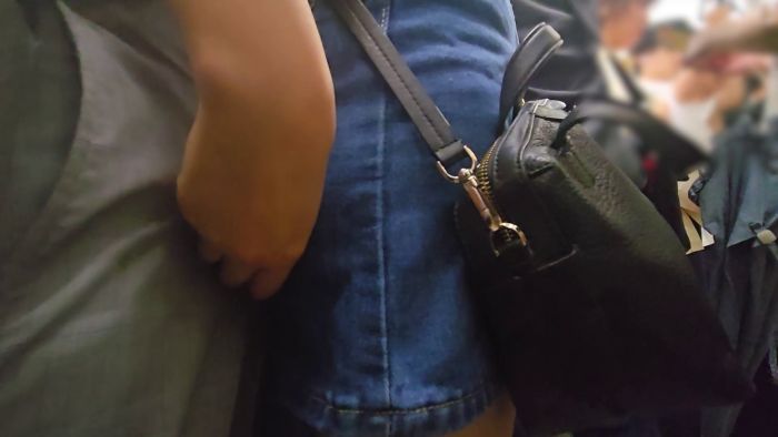 痴かん狂信者 #76【★4】超絶モデル体型のギャル、タイトミニスカ越しのむっちりお尻に固くなったモノを突く&擦り付け-007