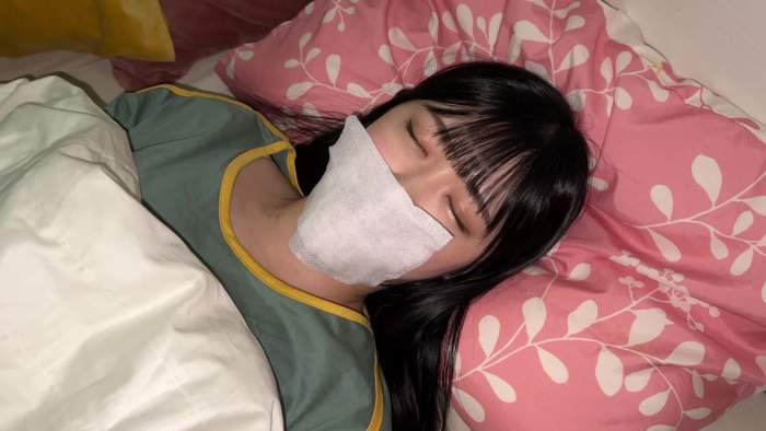 【昏〇姦失敗】【途中で覚醒】家庭内盗撮8日分と昏〇姦 清楚JK③妹 ハメ中に起きてしまい修羅場-004