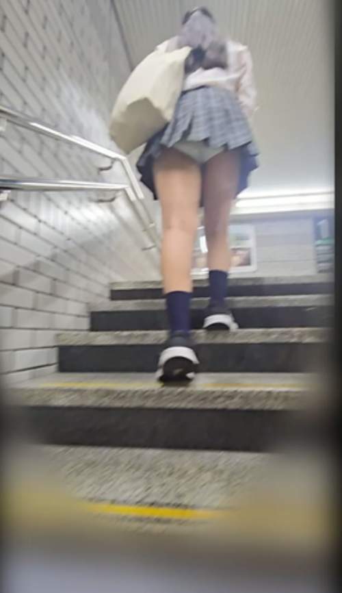 痴かん狂信者 #97【★4】神スタイル美脚少女のムチ尻を揉みしだき、チン先ツンツンで弾力を堪能-001