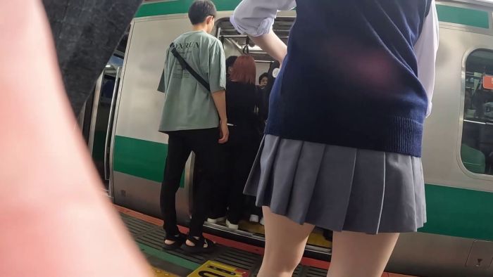 痴かん狂信者 #96【★4】激かわミニスカ娘の重ね履きスパッツをずらして純白パンツ越しにムチ尻揉み。無念にも重ね履きの意味なく。-003
